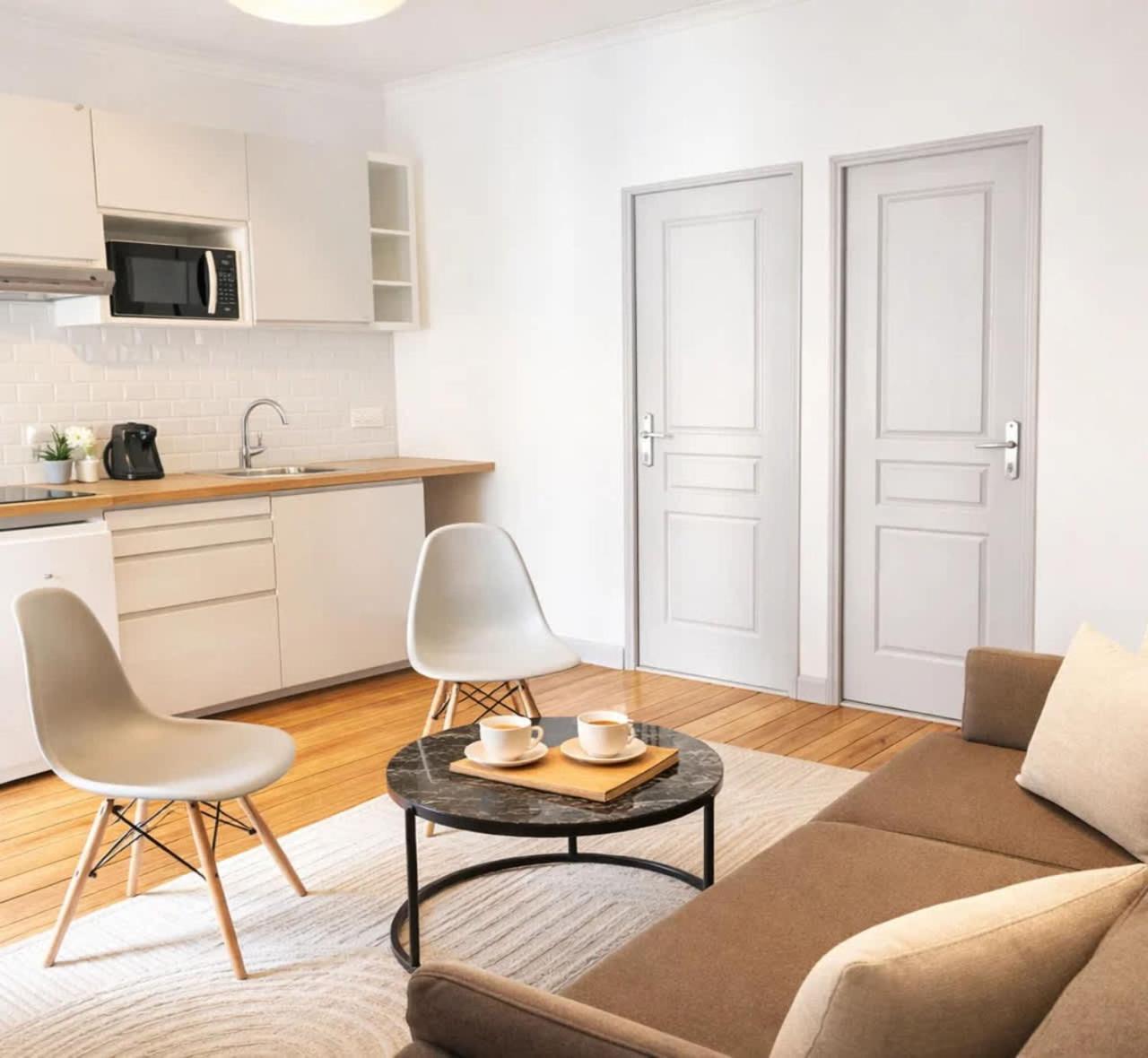 Louvre - Premium For 4 * Paris